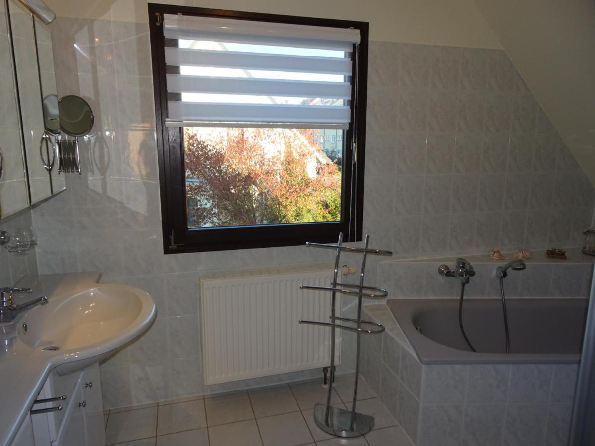 Helle Moderne 52 Qm Wohnung Mit Balkon เคมนิตซ์ ภายนอก รูปภาพ
